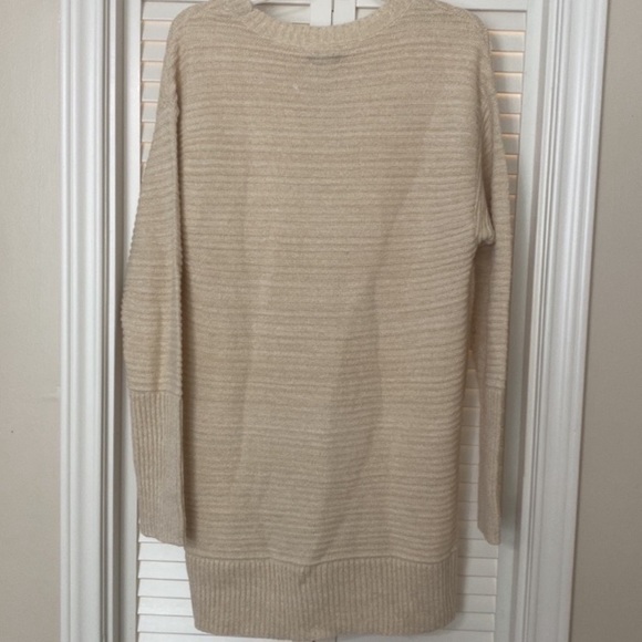 Nine West NWT cream colored sweater with gold thread - Picture 8 of 12